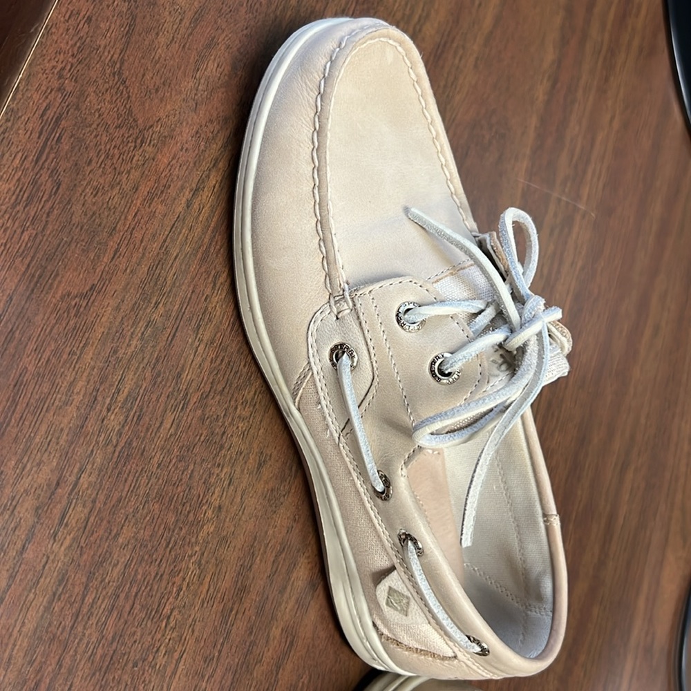 Sperry - Picture 4 of 5